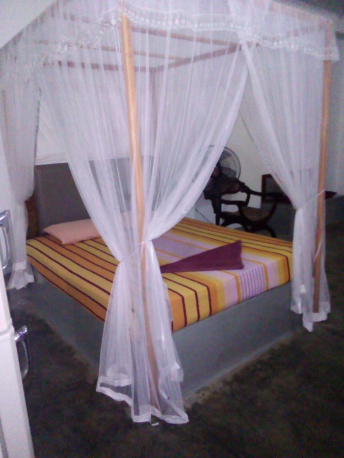 Villa Maleena Hikkaduwa Buitenkant foto