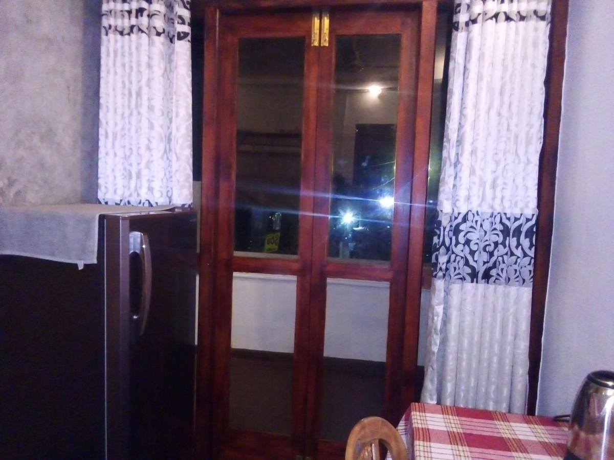 Villa Maleena Hikkaduwa Buitenkant foto
