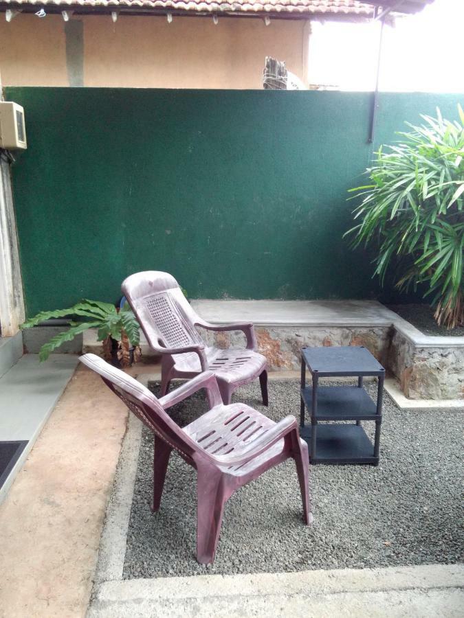 Villa Maleena Hikkaduwa Buitenkant foto